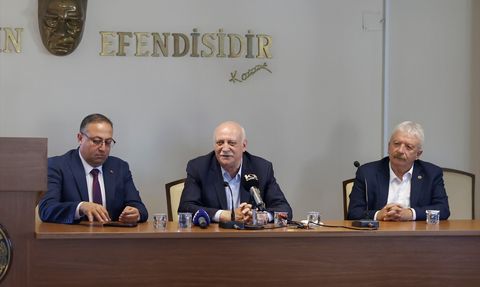 TZOB Başkanı Bayraktar Adana ve Mersin'de Tarım Alanlarını İnceledi