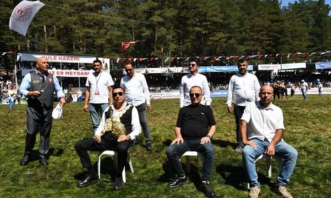 19. Kunduz Güreşleri'nin Şampiyonu Feyzullah Öztürk