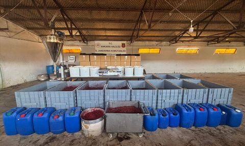 4,5 Ton Kaçak Nargile Tütünü Ele Geçirildi