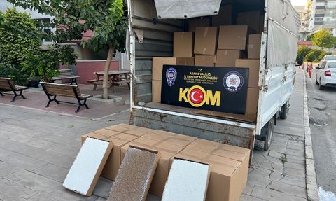 Adana'da Kaçak Makaron Operasyonu: 1,65 Milyon Ele Geçirildi