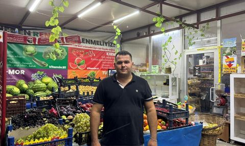 Adana'da Market Çalışanına Darp: Güvenlik Kamerası Görüntüleri Ortaya Çıktı