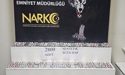 Adana'da Uyuşturucu Hap Operasyonu: 2809 Hap Ele Geçirildi