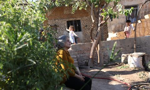 Afrinli Aileler Yıllar Sonra Evlerine Kavuşmanın Mutluluğunu Yaşıyor