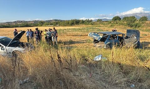 Amasya'da Trafik Kazası: 5 Yaralı