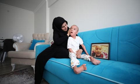 Balık Pulu Hastası Oğluna Adanmış Bir Hayat: Nihal Ortak'ın Fedakarlığı