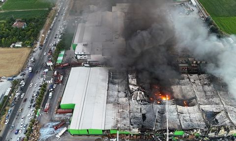 Balıkesir'de Fabrika Yangını: 1 Tutuklama