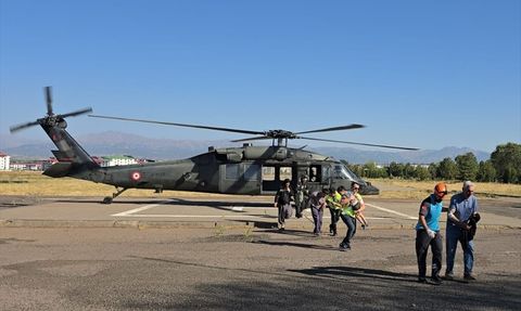 Bingöl'de Gıda Zehirlenmesi Olayı: 4 Kişi Helikopterle Hastaneye Ulaştırıldı