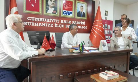 CHP Genel Başkanı Özgür Özel Balıkesir'de