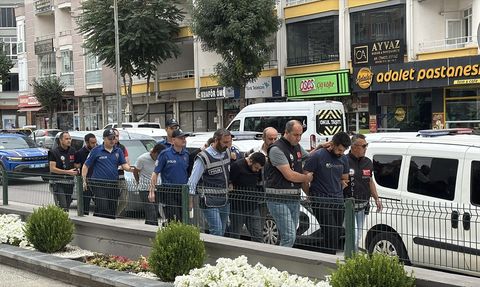 Çorum'da Dolandırıcılık Operasyonu: 6 Şüpheli Adliyeye Sevk Edildi