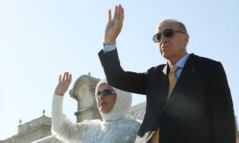 Cumhurbaşkanı Erdoğan, TEKNOFEST Mavi Vatan Töreninde Gemi Geçişlerini Selamladı