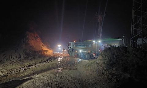 Denizli'deki Orman Yangınına Müdahale Devam Ediyor