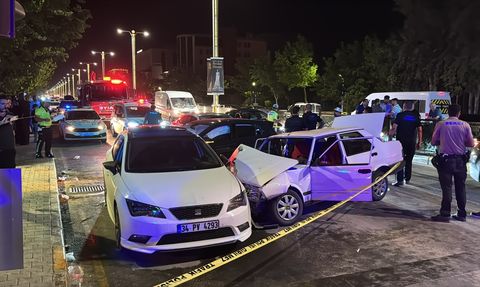 Elazığ'da Zincirleme Trafik Kazası: 4 Yaralı