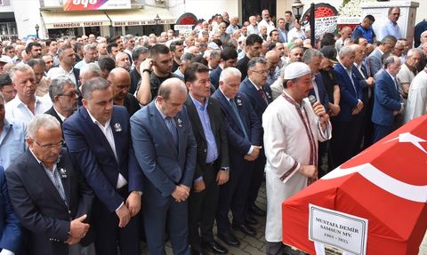 Eski Bakan Mustafa Demir Son Yolculuğuna Uğurlandı