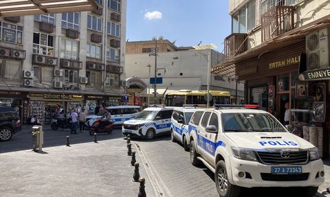 Gaziantep'te Kaçak Cep Telefonu Satıcılarına Operasyon