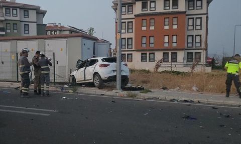 Gaziantep'te Otomobil ve Motosiklet Çarpışması: 1 Ölü, 3 Yaralı
