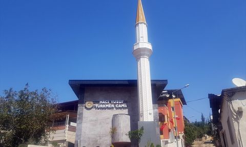 Gaziantep'te Yıkılan Cami Yeniden İbadete Açıldı
