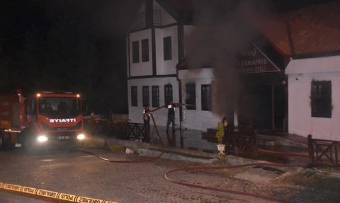 Gümüşhane'de Butik Otelde Yangın Kontrol Altına Alındı