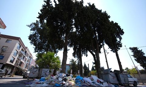 İzmir'de Çöp Sorunu ve Tepkiler Büyüyor