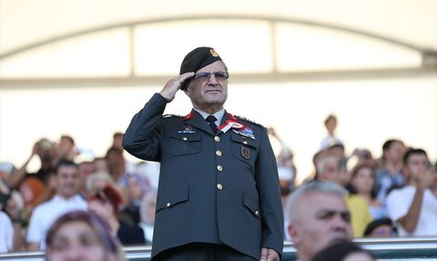 Kara Astsubay Meslek Yüksekokulu'nda Diploma ve Sancak Devir Töreni Gerçekleşti