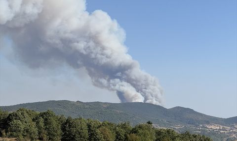 Karabük'te Orman Yangınına Müdahale Devam Ediyor