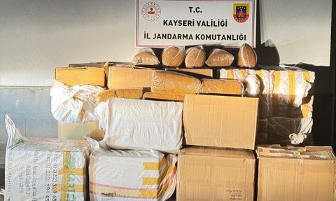 Kayseri'de Yolcu Otobüsünde 750 Kilogram Kaçak Tütün Ele Geçirildi