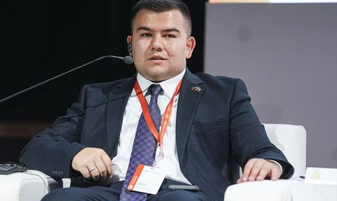 Kazan Küresel Gençlik Zirvesi: Yeni Medya ve Yapay Zeka Eğitimi Şekillendiriyor