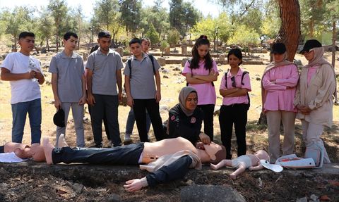 Kilisli Öğrenciler Geleceğin Yıldızları Yaz Kampı'nda İlk Yardım ve Çadır Kurmayı Öğrendi