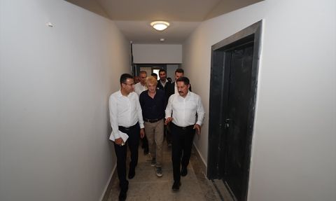 Kırıkhan'da Afet Konutları ve Ticaret Merkezleri İnşası Devam Ediyor