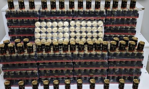 Kırşehir'de Kaçak Ürün Operasyonu: 1344 Cinsel İçerikli Ürün Ele Geçirildi