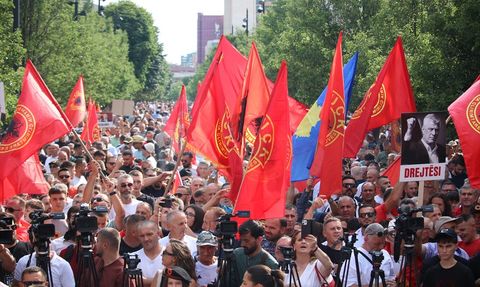 Kosova'da Eski UÇK Komutanları İçin Destek Gösterisi Düzenlendi