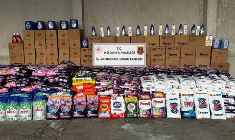 Kütahya'da Sahte Deterjan Operasyonu: 7 Ton Ele Geçirildi