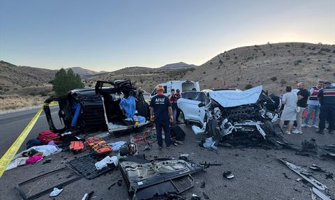 Malatya'da Trafik Kazası: 4 Ölü, 2 Yaralı