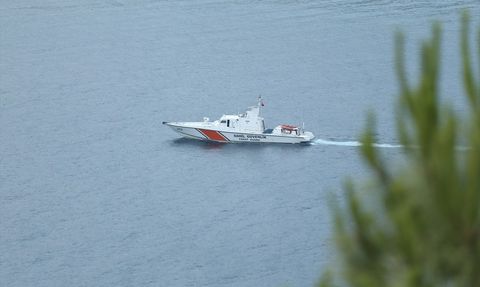 Marmara Adası'nda Kayıp Tekne Arama Çalışmaları Devam Ediyor