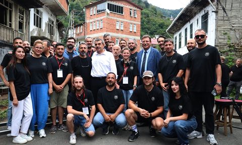 Milli Eğitim Bakanı Tekin'den Trabzon'da Ailem Dizisi Ziyareti