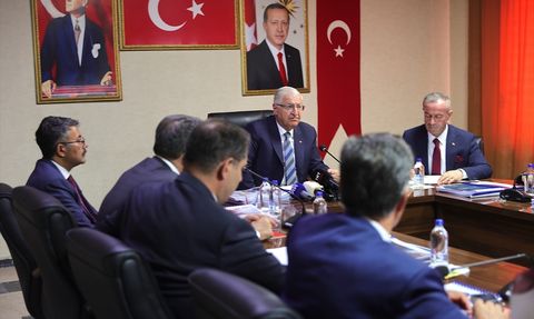 Milli Savunma Bakanı Güler, Hakkari'de Barış ve Güvenlik Vurgusu Yaptı