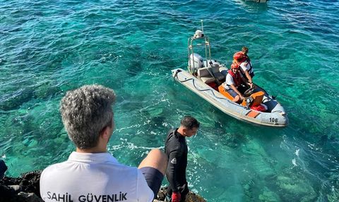 Muğla'da Batan Teknede Kaybolan İki Çocuk Kurtarıldı