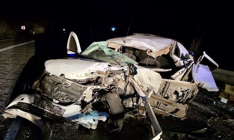 Muğla'da Trajik Kaza: Tır ile Çarpışan Otomobilin Sürücüsü Hayatını Kaybetti