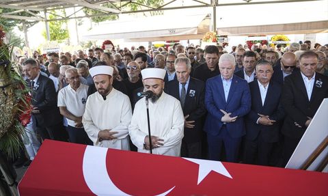 Prof. Dr. Metin Sözen Son Yolculuğuna Uğurlandı