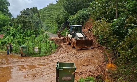 Rize'de Sağanak Sonrası Heyelanlar