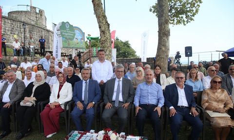 Sağlık Bakanı Memişoğlu, Rize'de Ekrem Orhon'u Andı