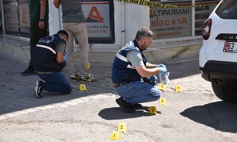Şanlıurfa'da Silahlı Saldırı: İki Yaralı, Bir Şüpheli Yakalandı