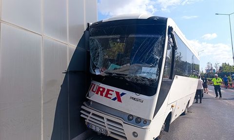 Tekirdağ’da İşçi Servisi Kaza Yaptı: 19 Yaralı