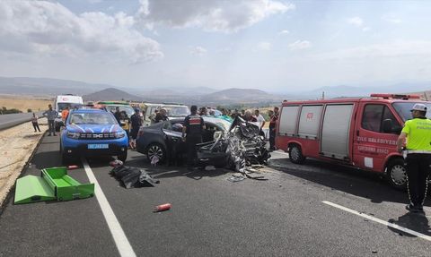 Tokat'ta Feci Kaza: 4 Ölü, 2 Yaralı