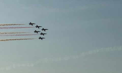 Trabzon'da Türk Yıldızları'ndan Anlamlı Gösteri Uçuşu