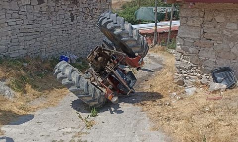 Traktör Devrildi: Balıkesir'de Façia