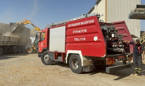 Adana'da Biyokütle Enerji Tesisinde Yangın Kontrol Altına Alındı