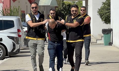 Adana'da Cinayet Zanlısı Yunanistan'a Kaçarken Yakalandı