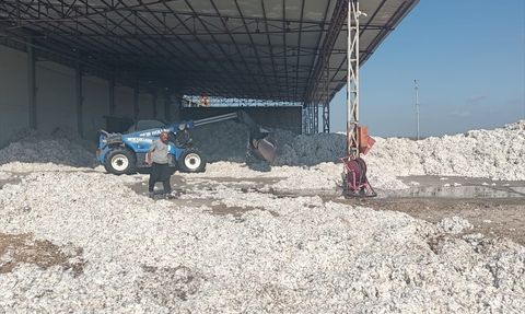 Adana'da Çırçır Fabrikası Deposunda Yangın