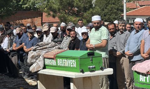 Afyonkarahisar'da Silahlı Saldırı: İki Kadın Hayatını Kaybetti
