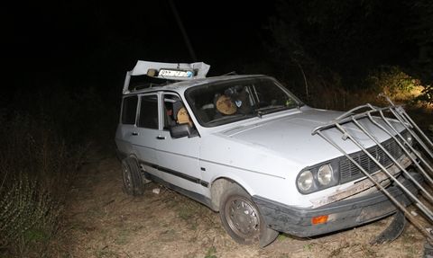 Amasya'da Ağaçlara Çarpan Otomobil Kazası